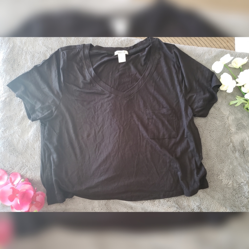 Loose Pocket Crop Tee